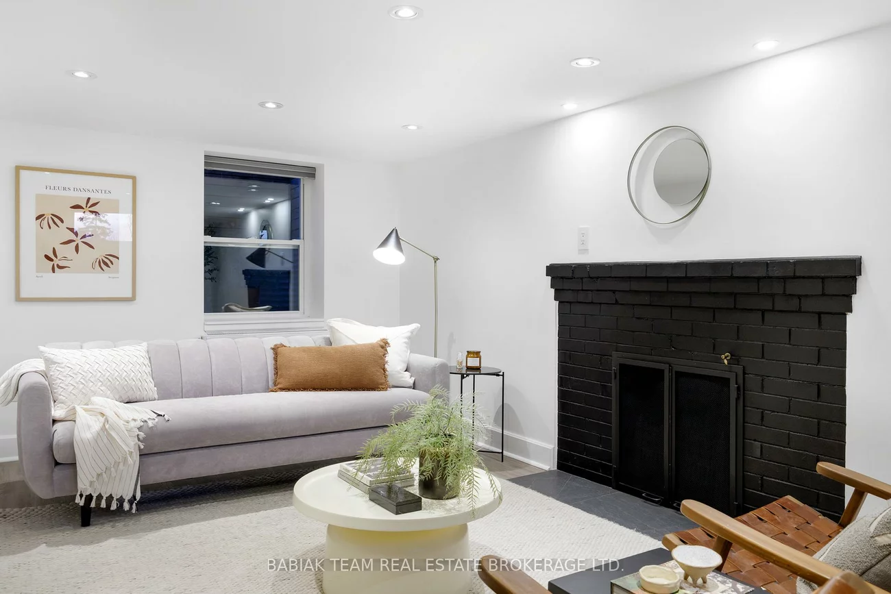 19, Halford, Lambton Baby Point, Toronto