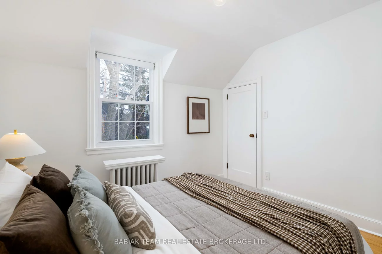 19, Halford, Lambton Baby Point, Toronto