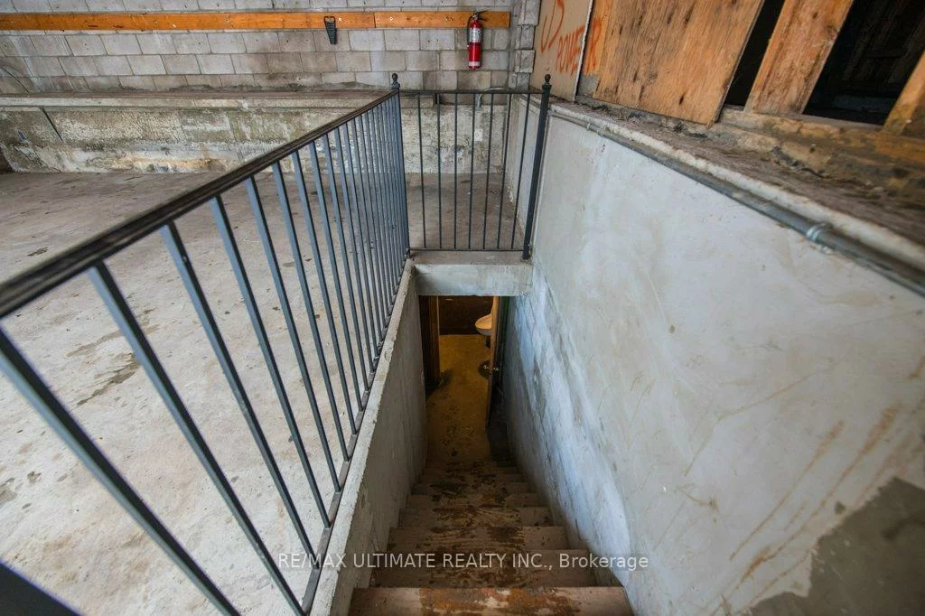 62, Teignmouth, Caledonia-Fairbank, Toronto