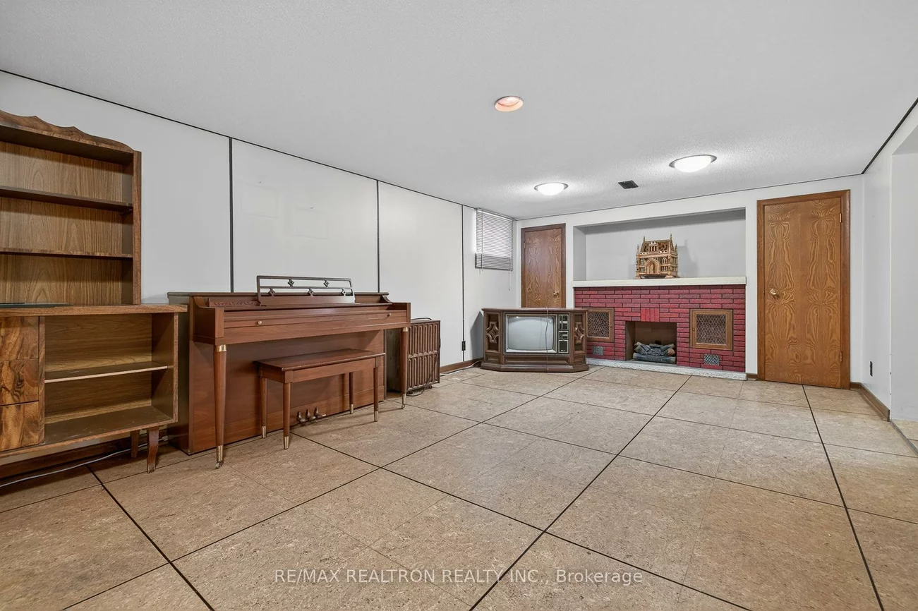 39, Ann Arbour, Humberlea-Pelmo Park W5, Toronto