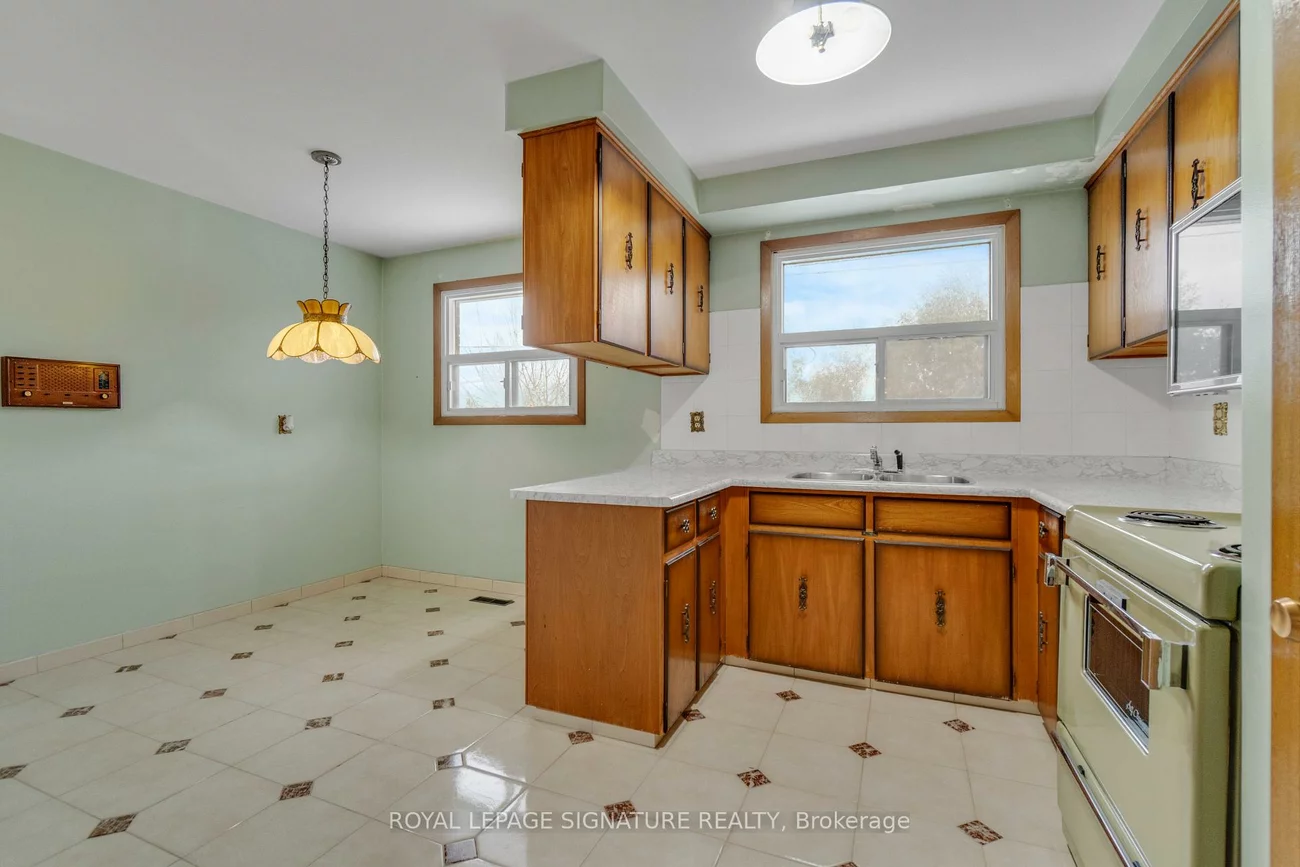 163, Milady, Humber Summit, Toronto