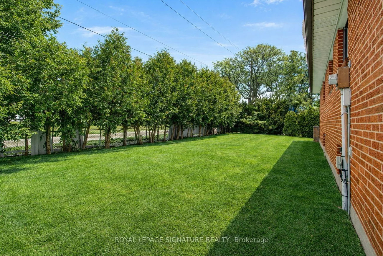 163, Milady, Humber Summit, Toronto