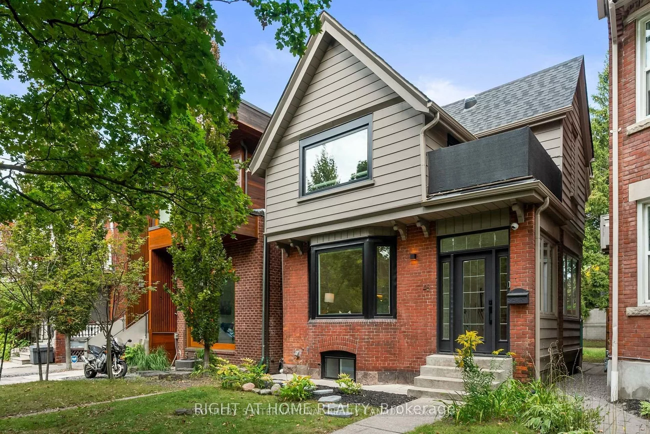 46, Hewitt, High Park-Swansea, Toronto