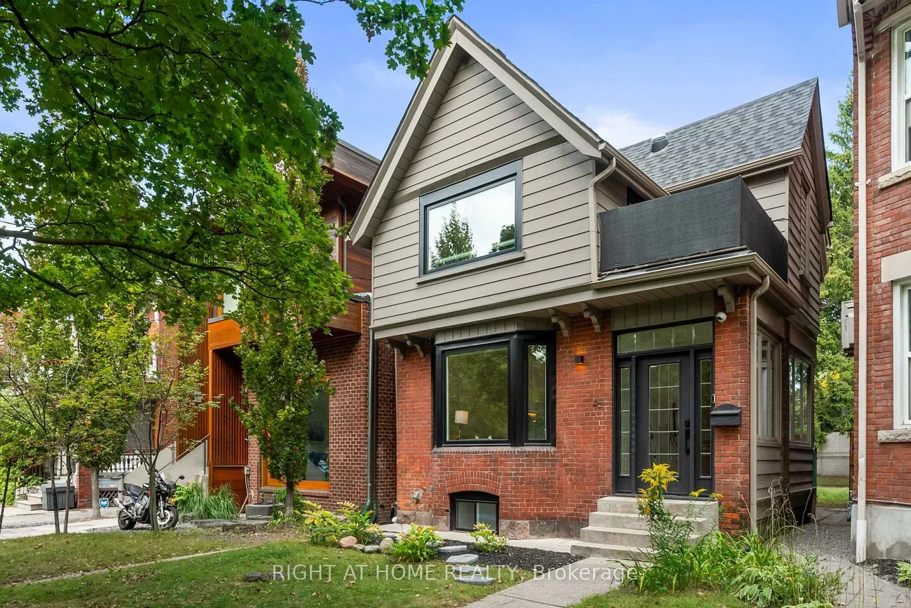 46, Hewitt, High Park-Swansea, Toronto