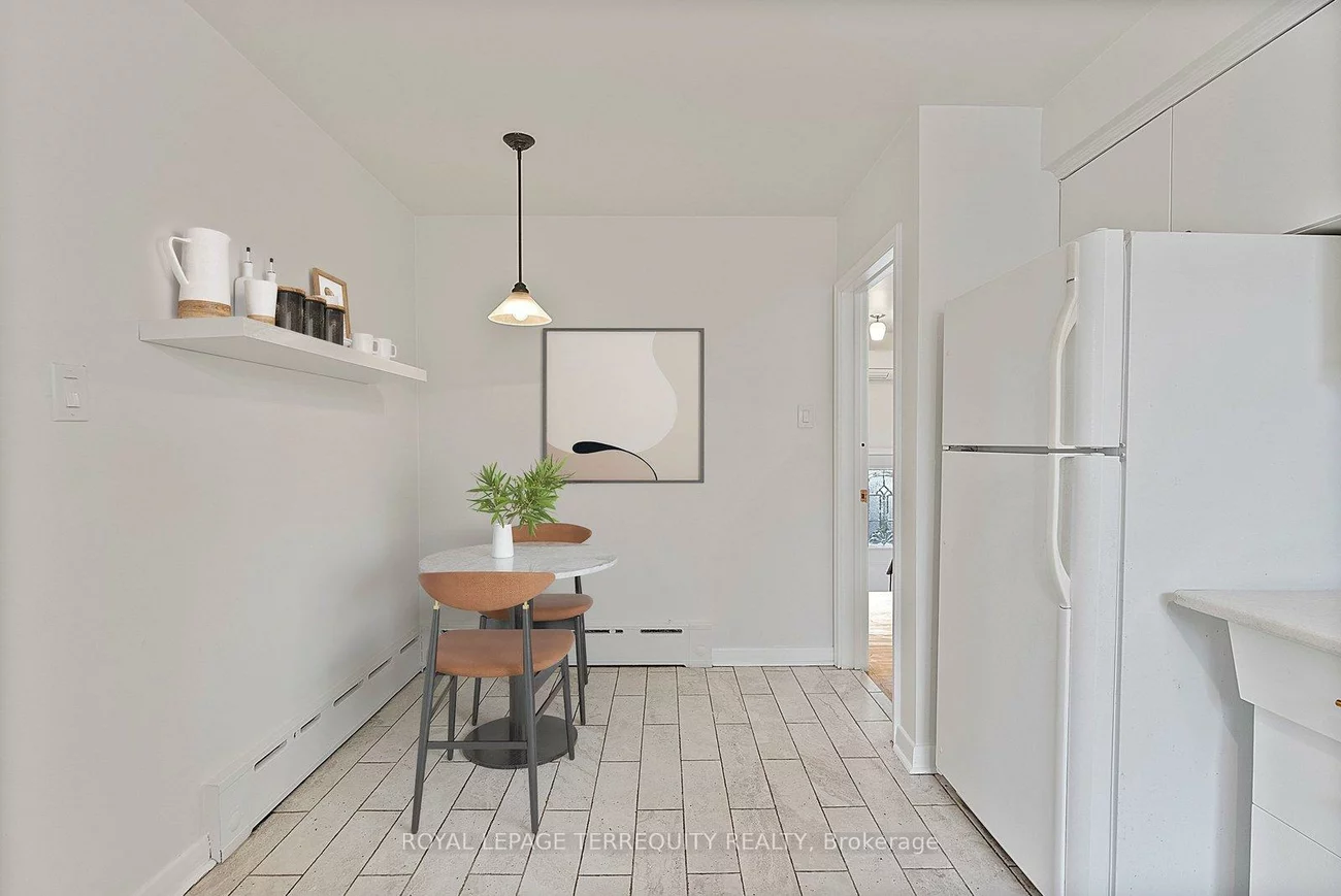 6, Peacham, Downsview-Roding-CFB, Toronto