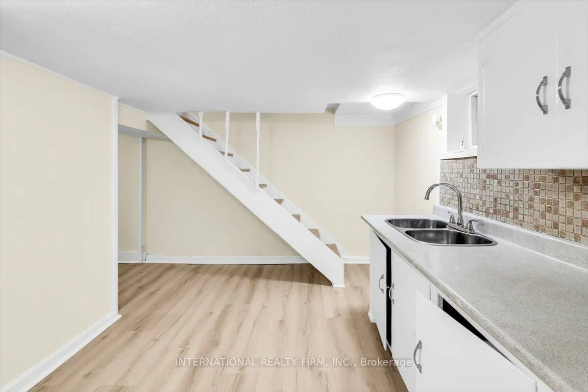 41, Branstone, Caledonia-Fairbank, Toronto