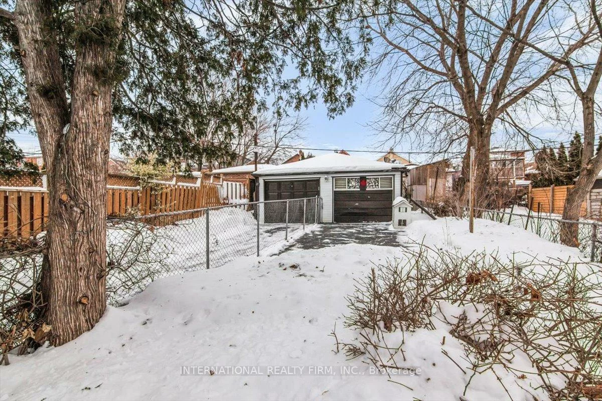 41, Branstone, Caledonia-Fairbank, Toronto