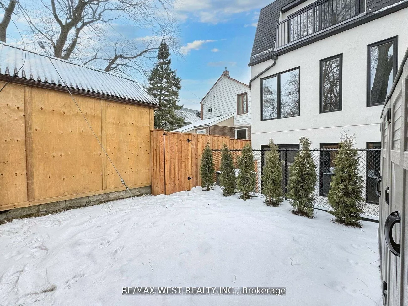 49, Morningside, High Park-Swansea, Toronto