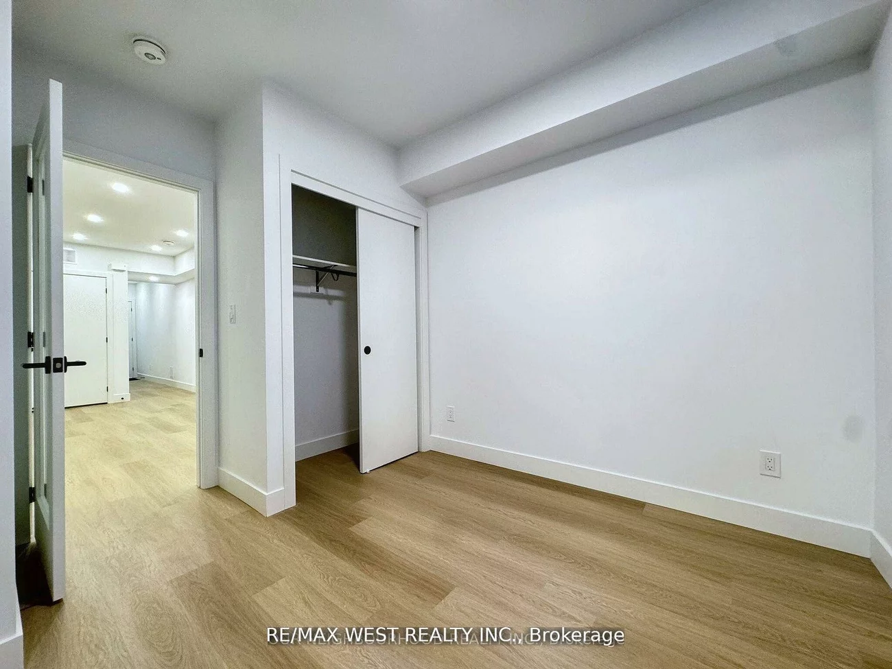 49, Morningside, High Park-Swansea, Toronto