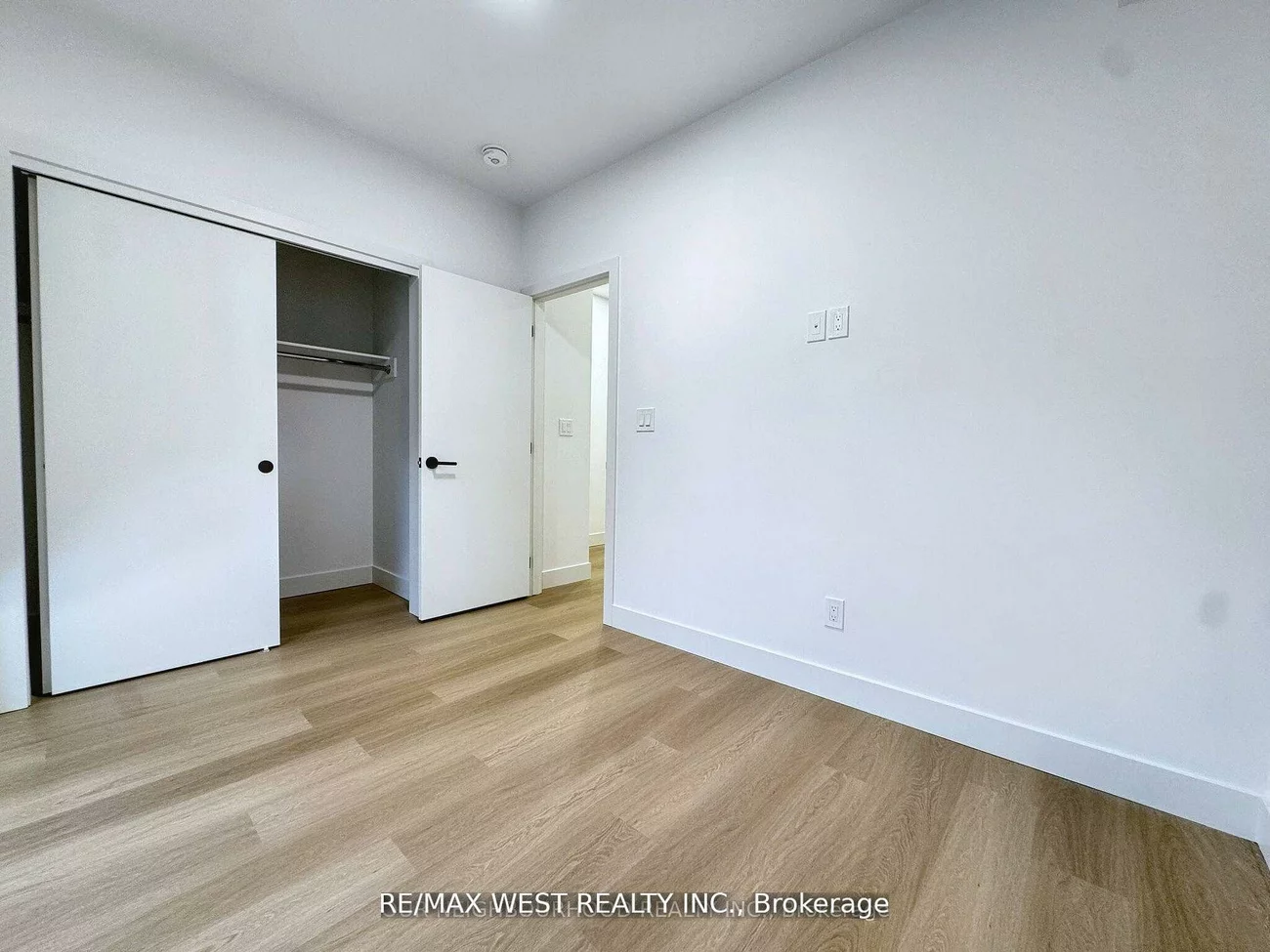 49, Morningside, High Park-Swansea, Toronto