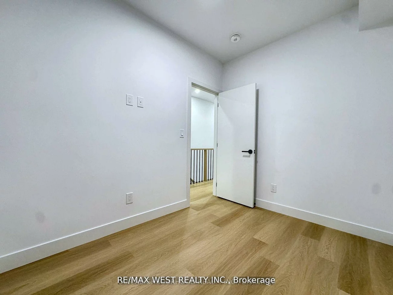 49, Morningside, High Park-Swansea, Toronto