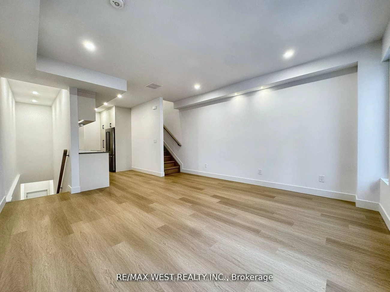 49, Morningside, High Park-Swansea, Toronto