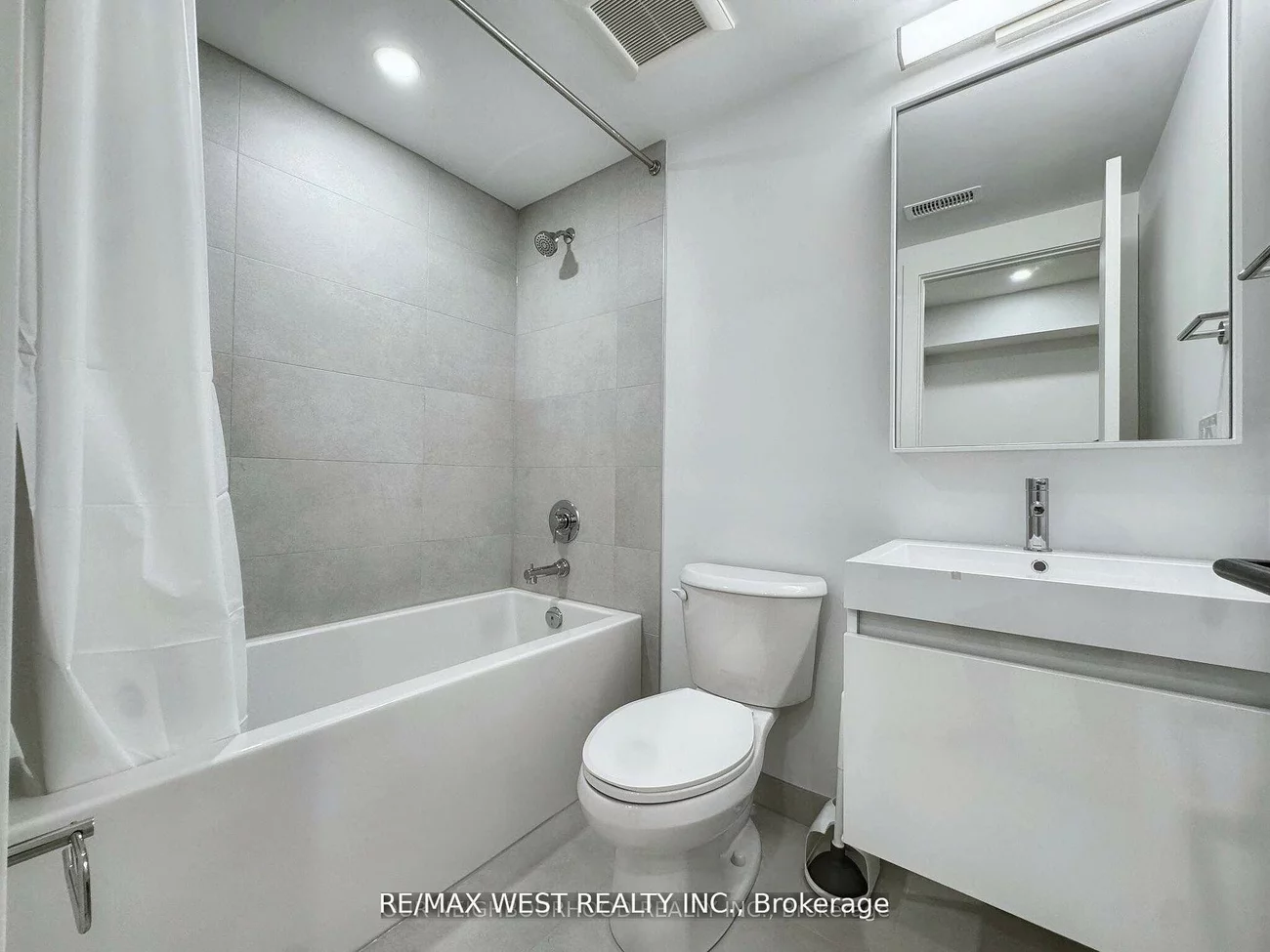 49, Morningside, High Park-Swansea, Toronto