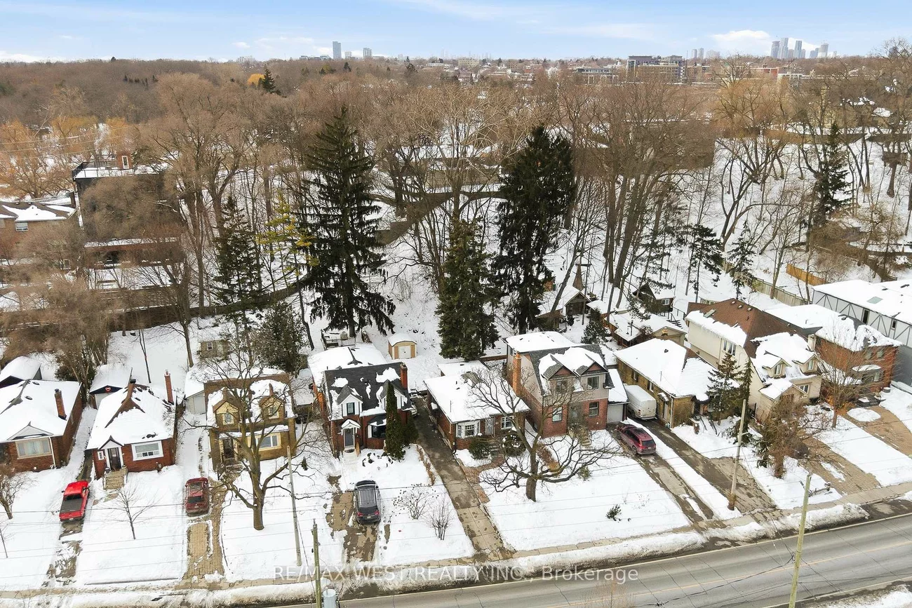 66, South Kingsway, High Park-Swansea, Toronto