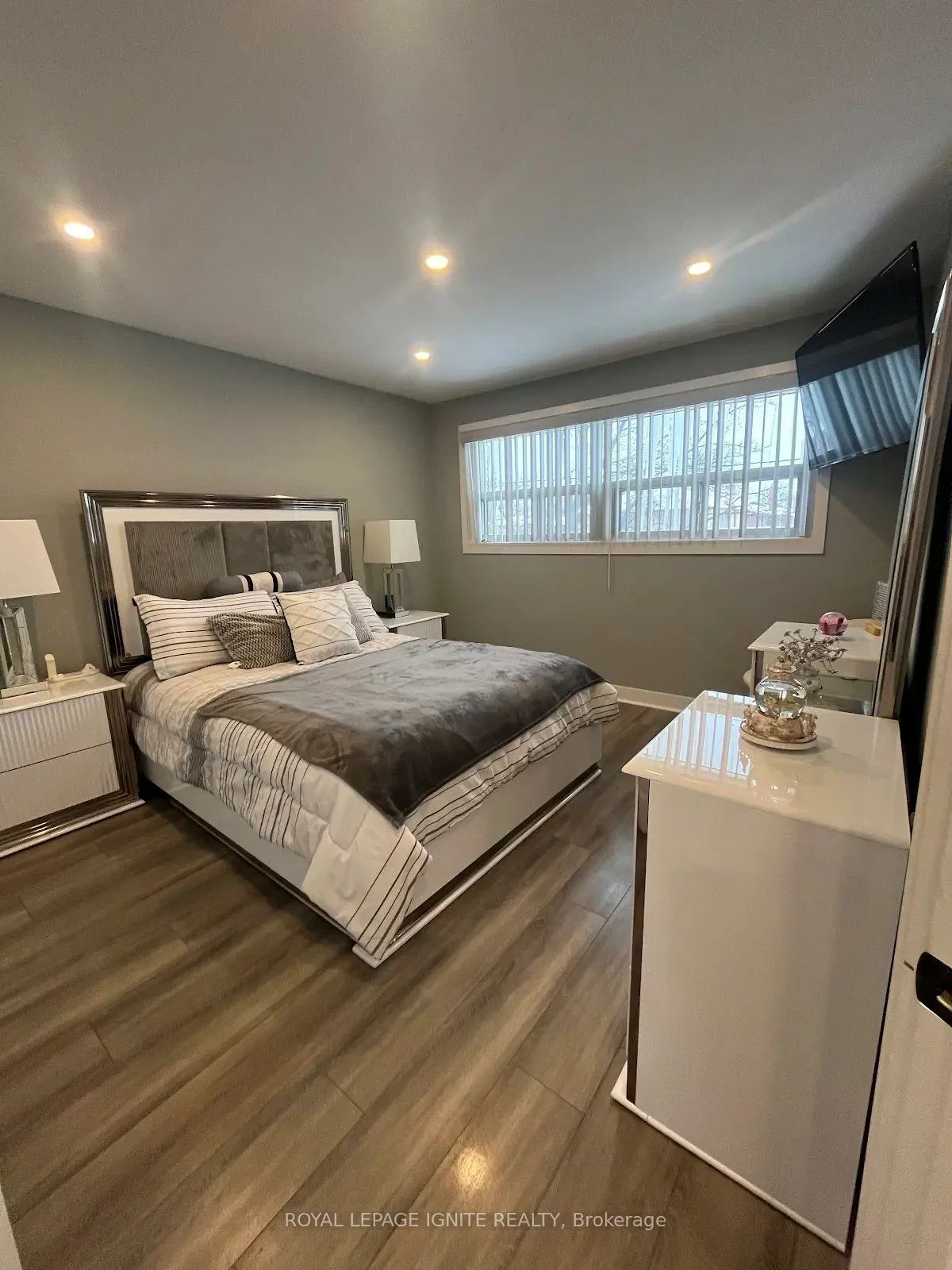 55, Dalrymple, Rockcliffe-Smythe, Toronto