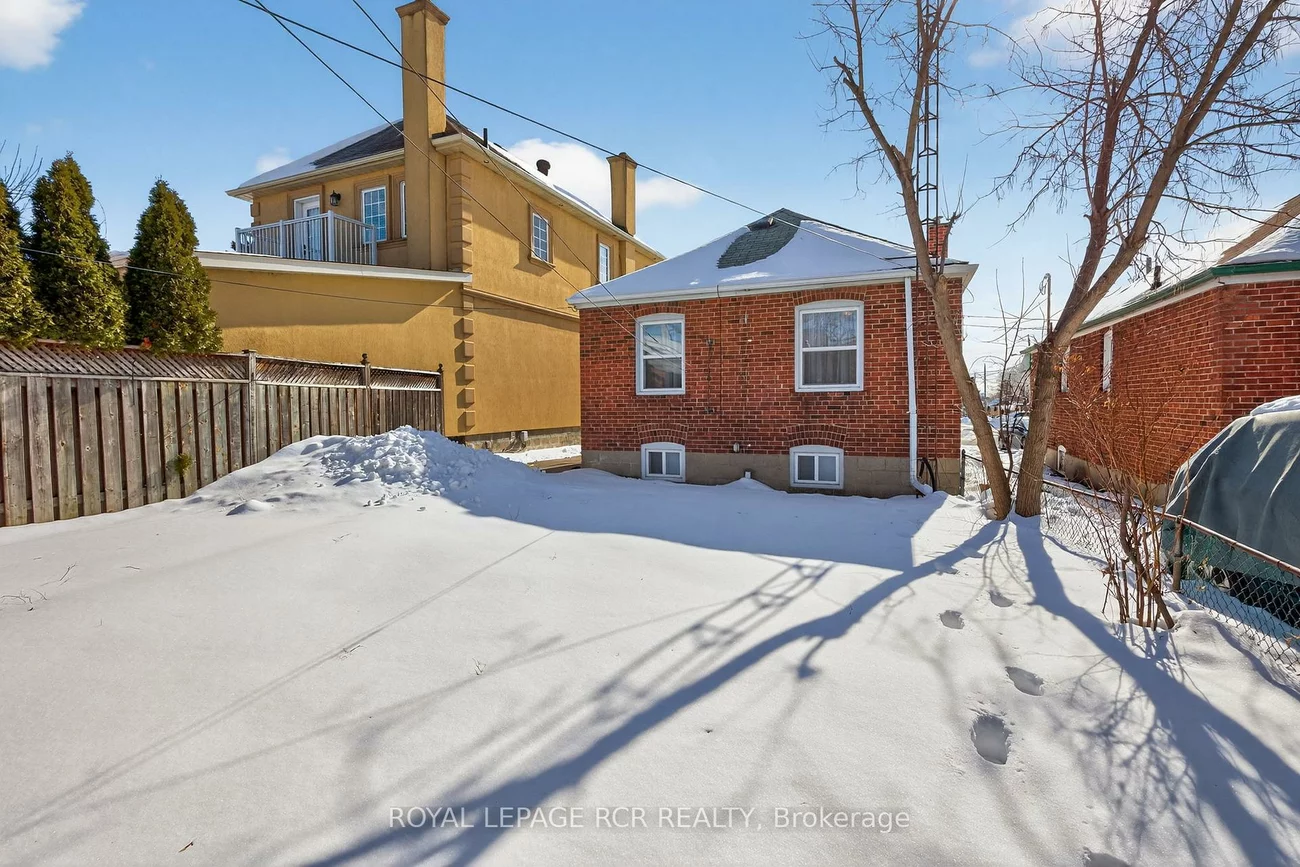64, Schell, Briar Hill-Belgravia, Toronto