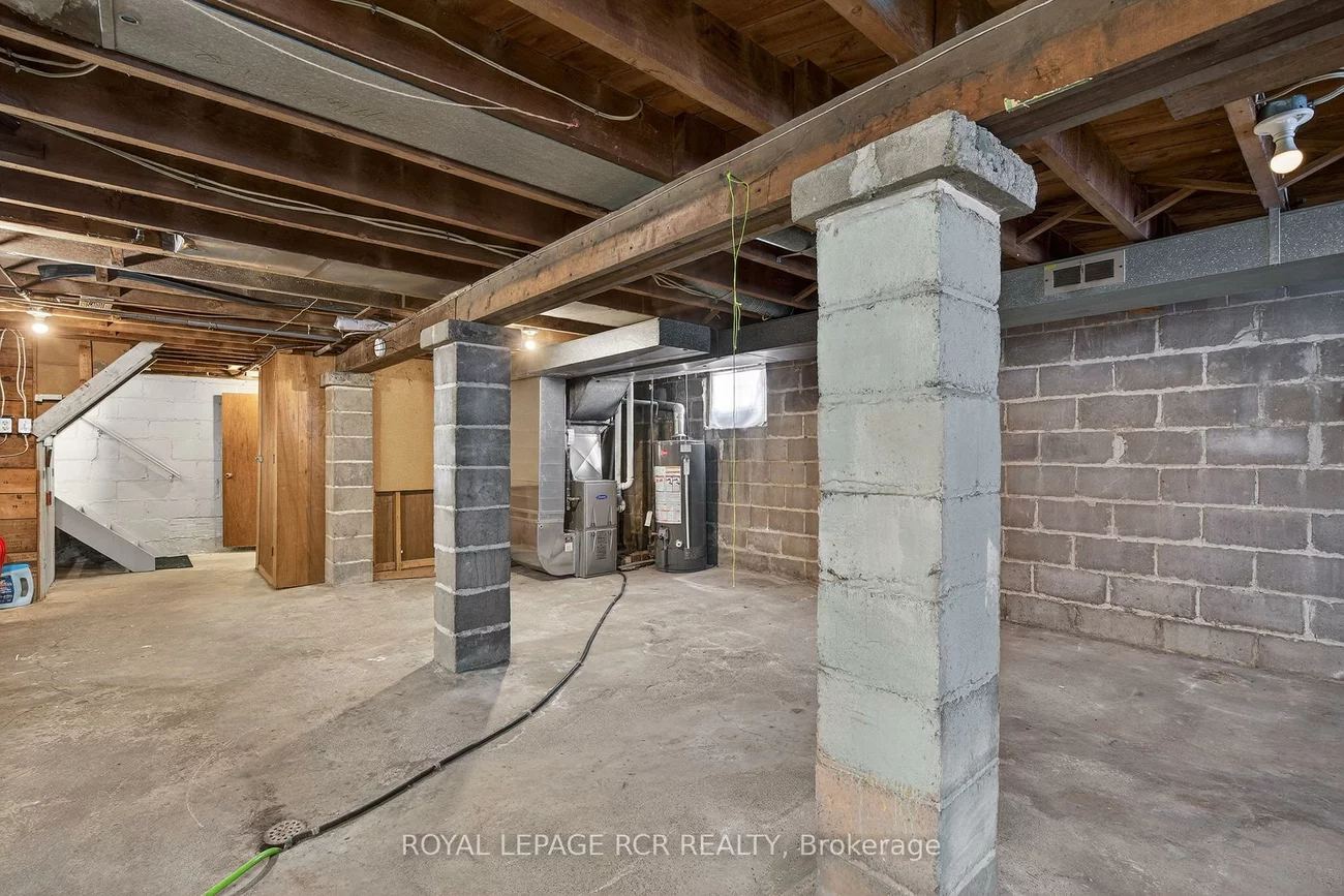 64, Schell, Briar Hill-Belgravia, Toronto