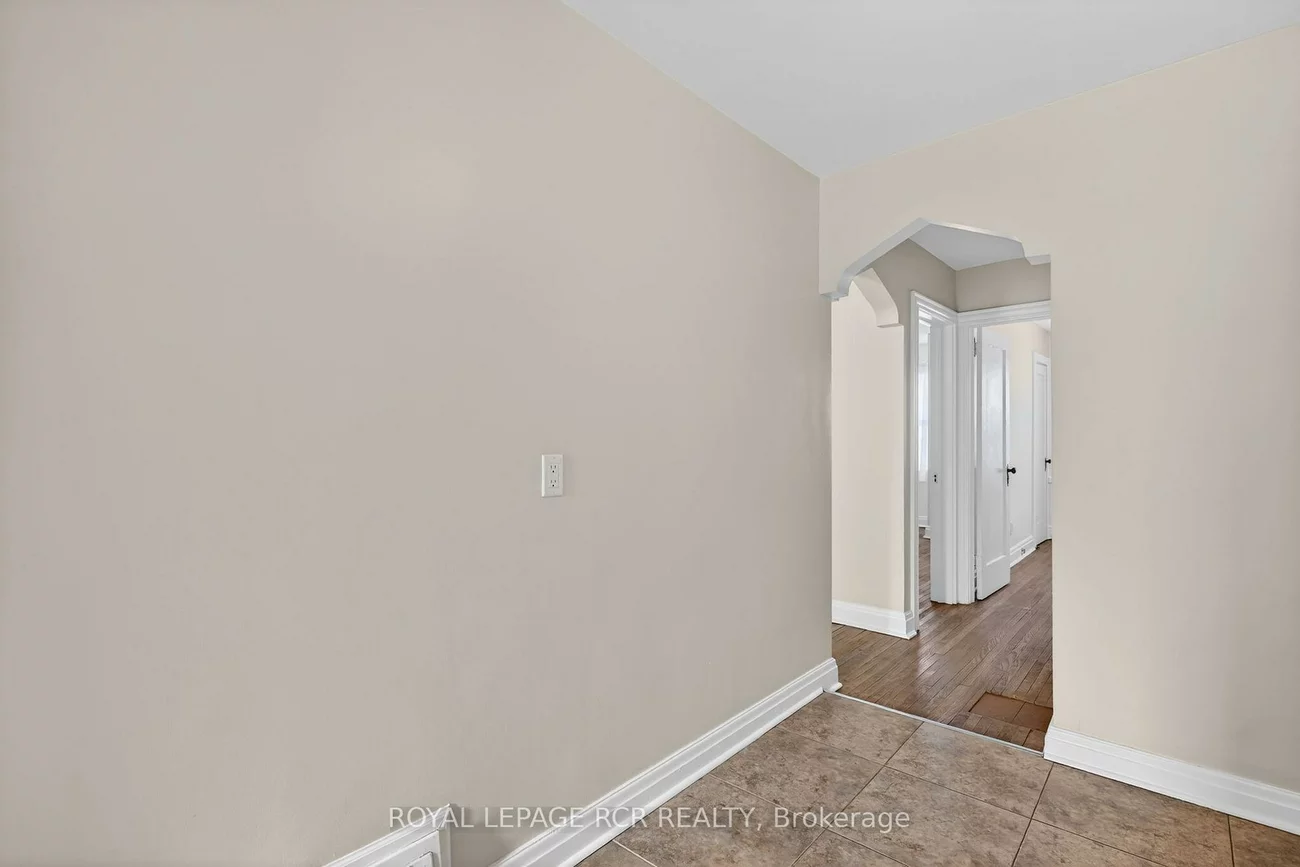 64, Schell, Briar Hill-Belgravia, Toronto