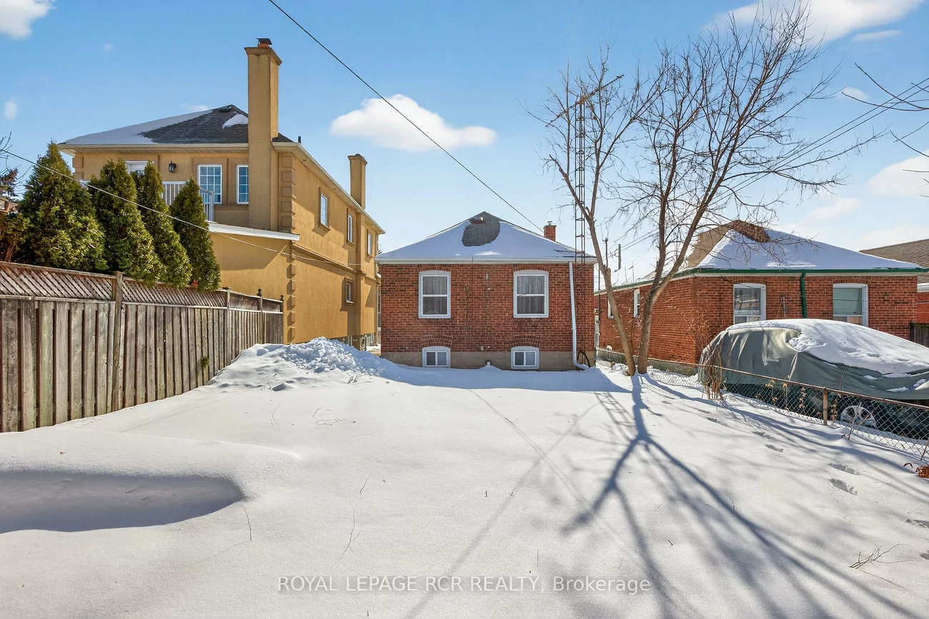 64, Schell, Briar Hill-Belgravia, Toronto