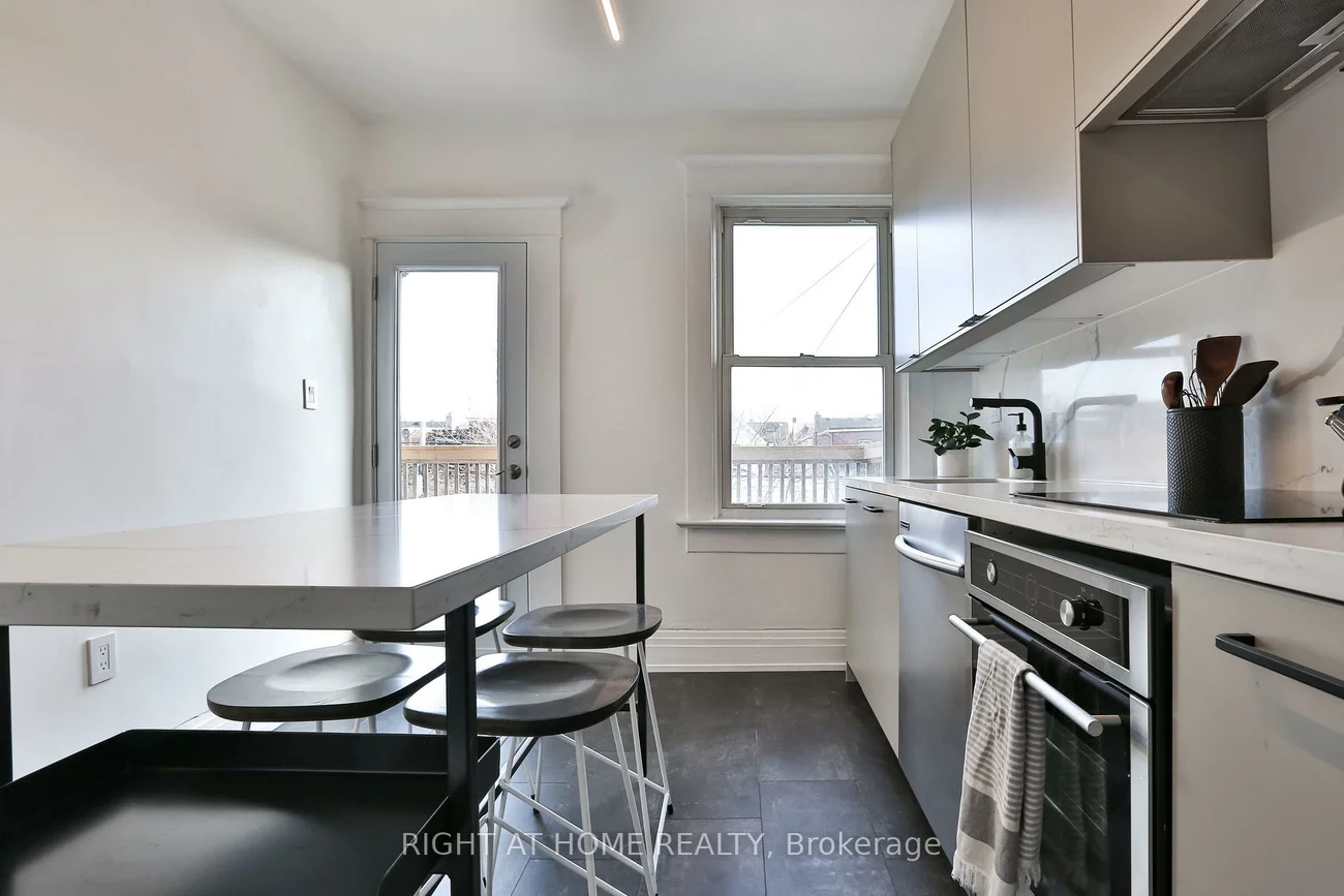 1365, Lansdowne, Corso Italia-Davenport, Toronto