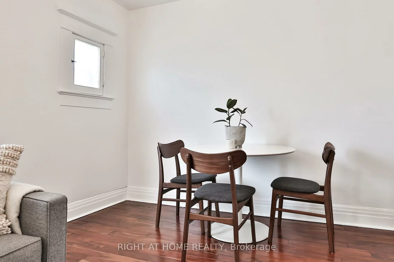 1365, Lansdowne, Corso Italia-Davenport, Toronto