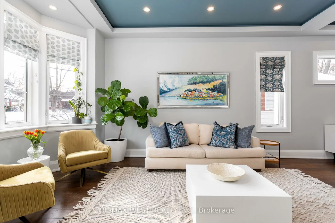 34, Government, Kingsway South, Toronto