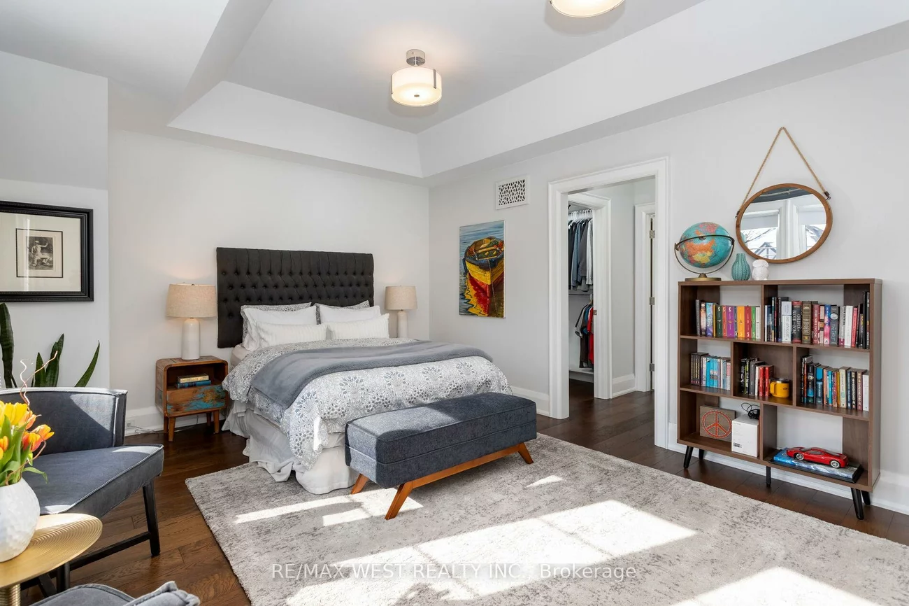 34, Government, Kingsway South, Toronto