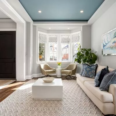 34, Government, Kingsway South, Toronto