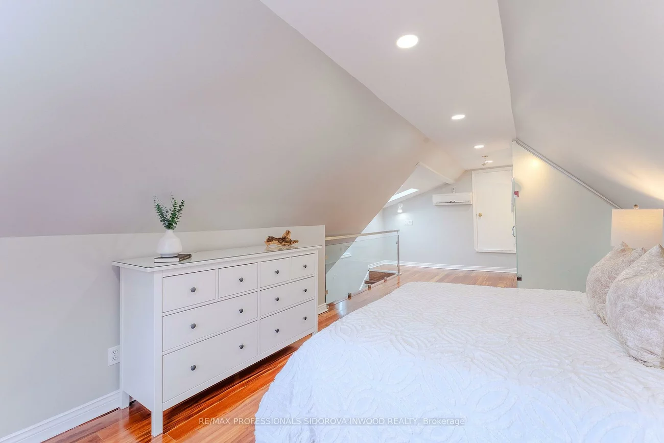 30, Boustead, High Park-Swansea, Toronto