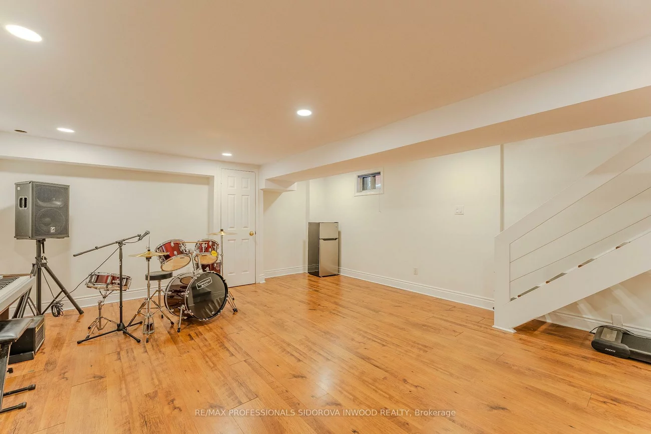 30, Boustead, High Park-Swansea, Toronto