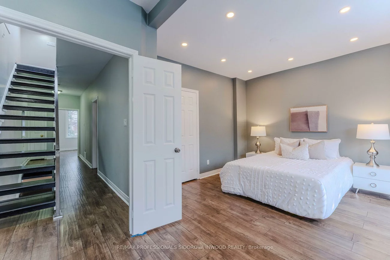 30, Boustead, High Park-Swansea, Toronto