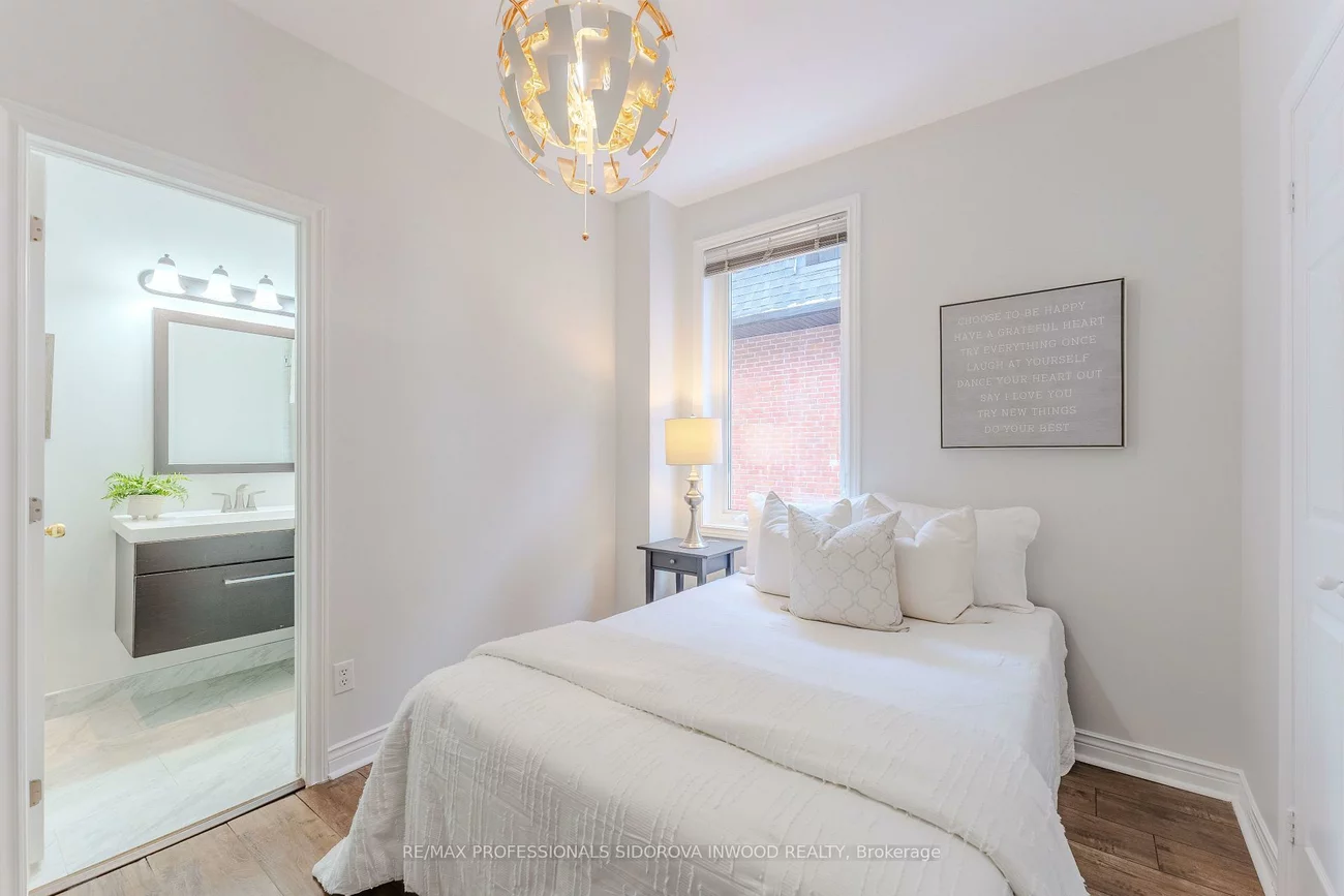 30, Boustead, High Park-Swansea, Toronto