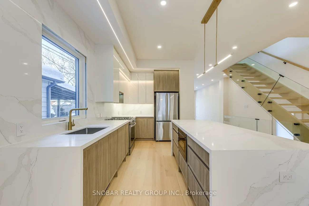 104, Newcastle, Mimico, Toronto