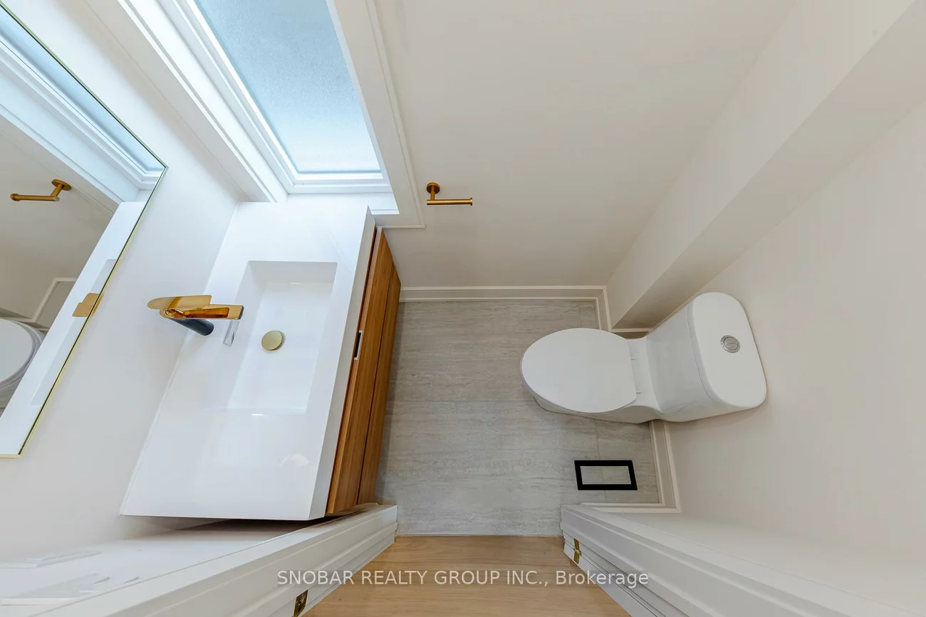 104, Newcastle, Mimico, Toronto