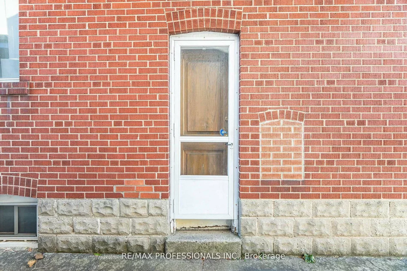 40, Warren, Lambton Baby Point, Toronto