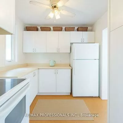 40, Warren, Lambton Baby Point, Toronto