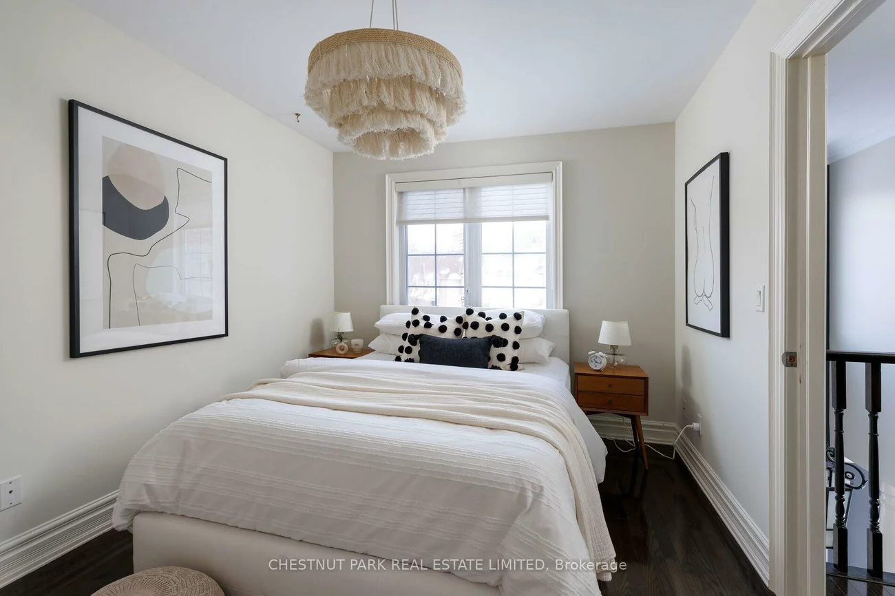 5, Tyre, Islington-City Centre West, Toronto