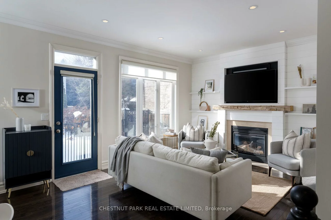 5, Tyre, Islington-City Centre West, Toronto