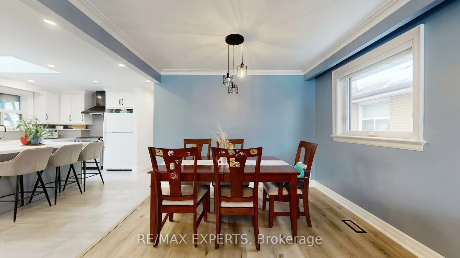 327, Jeffcoat, West Humber-Clairville, Toronto