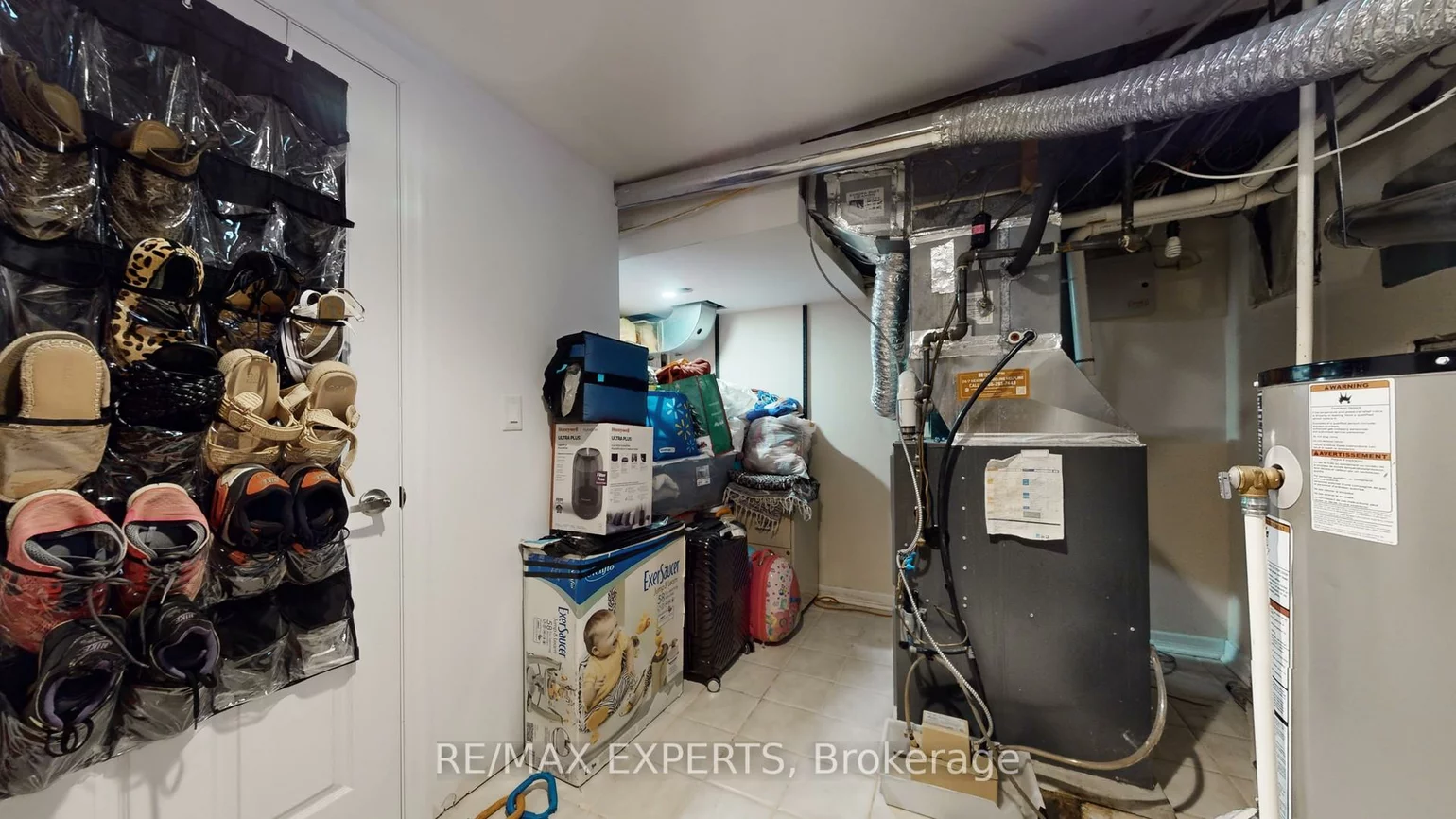 327, Jeffcoat, West Humber-Clairville, Toronto