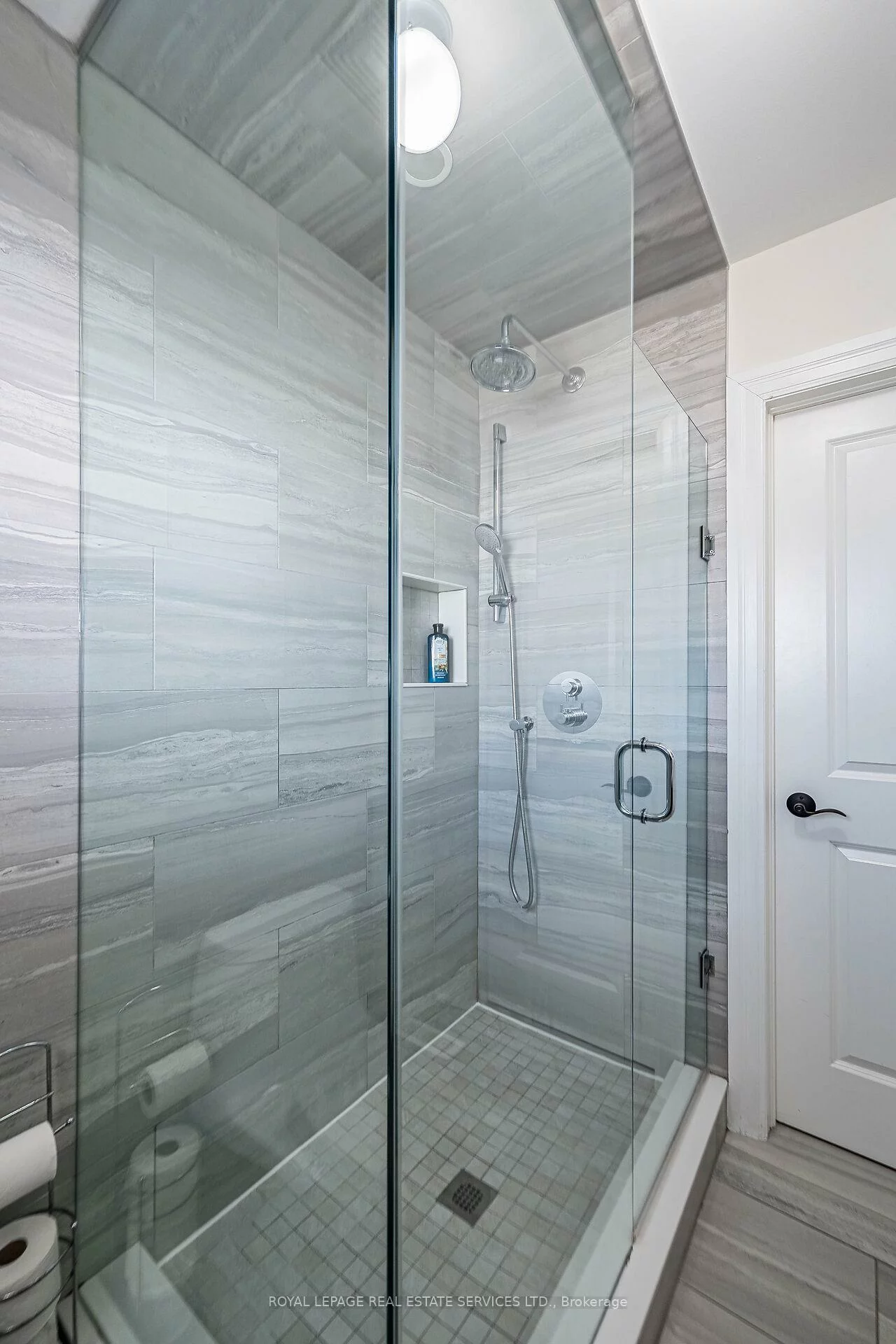 41, Ash, Long Branch, Toronto