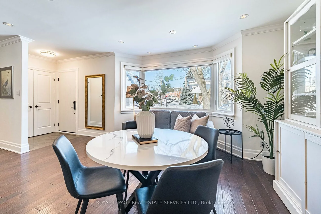 41, Ash, Long Branch, Toronto