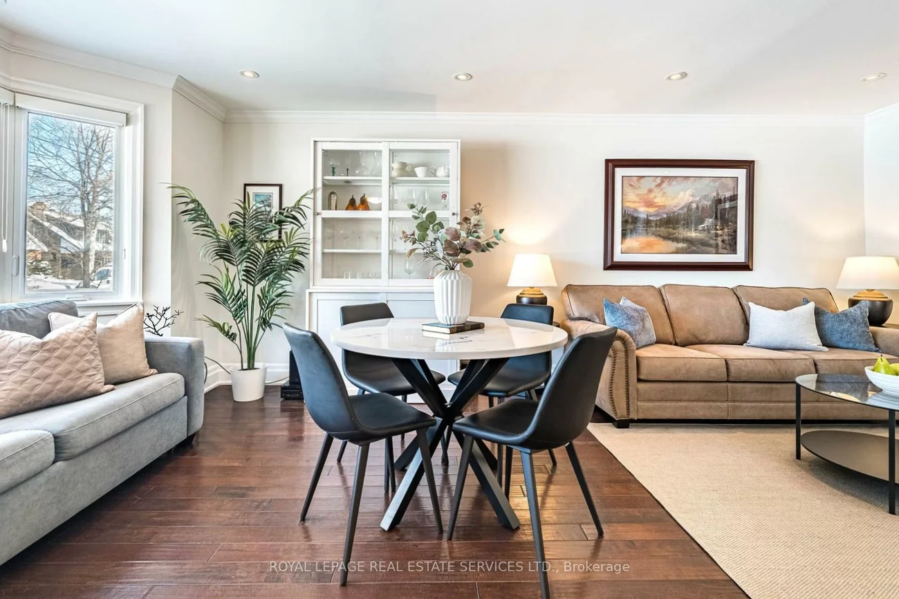 41, Ash, Long Branch, Toronto