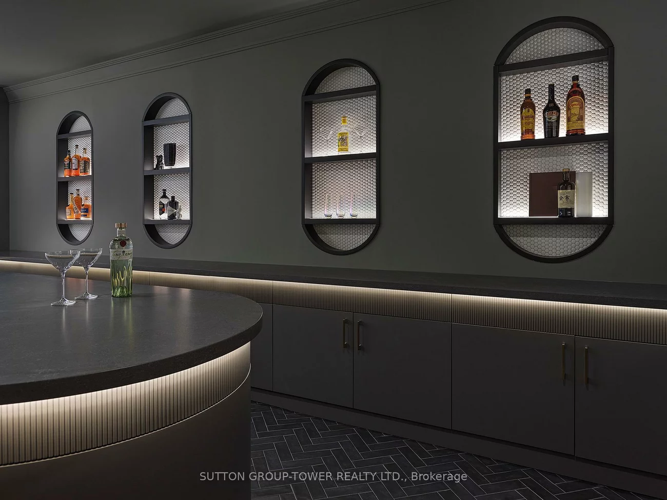 121, Edgecroft, Stonegate-Queensway, Toronto