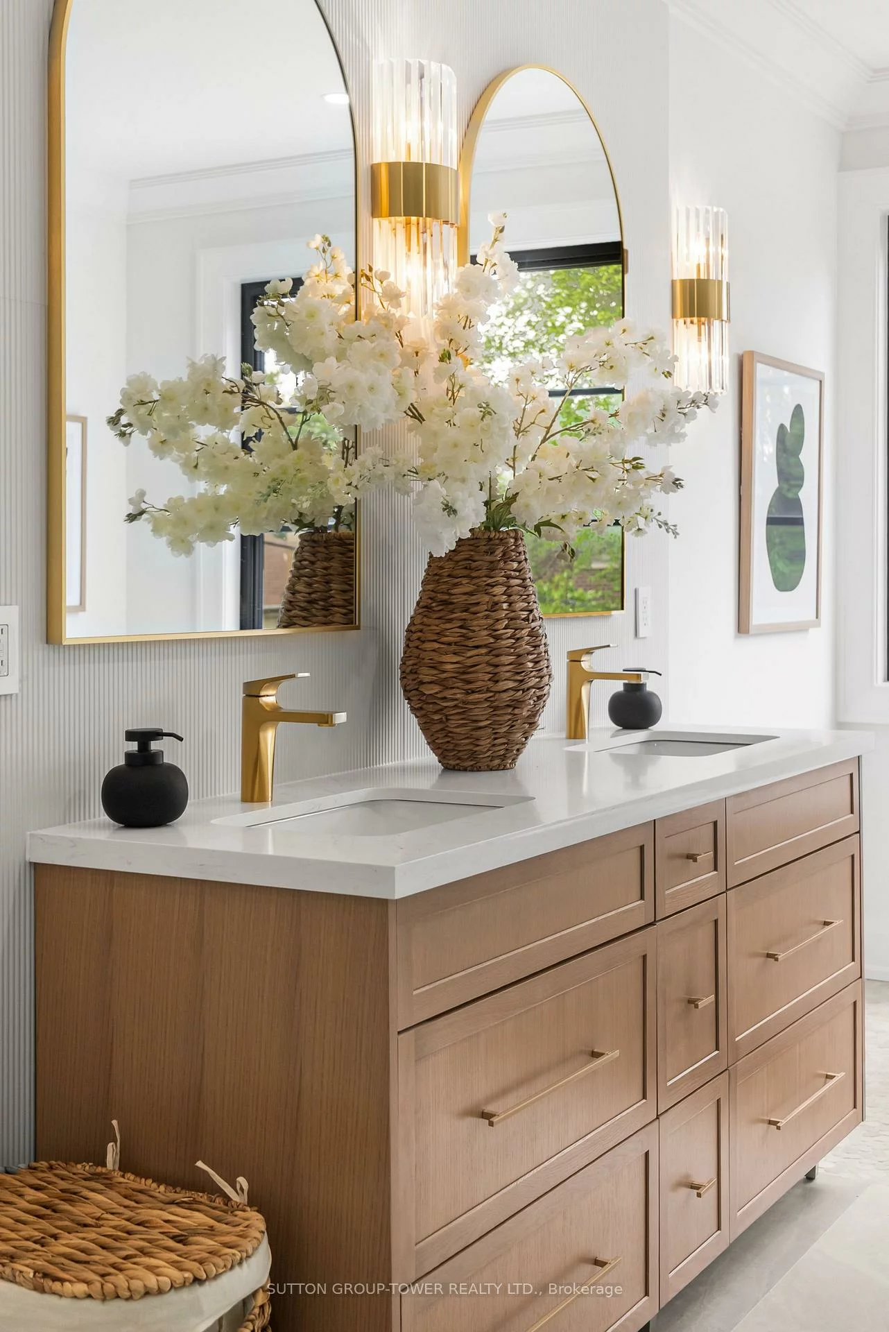 121, Edgecroft, Stonegate-Queensway, Toronto