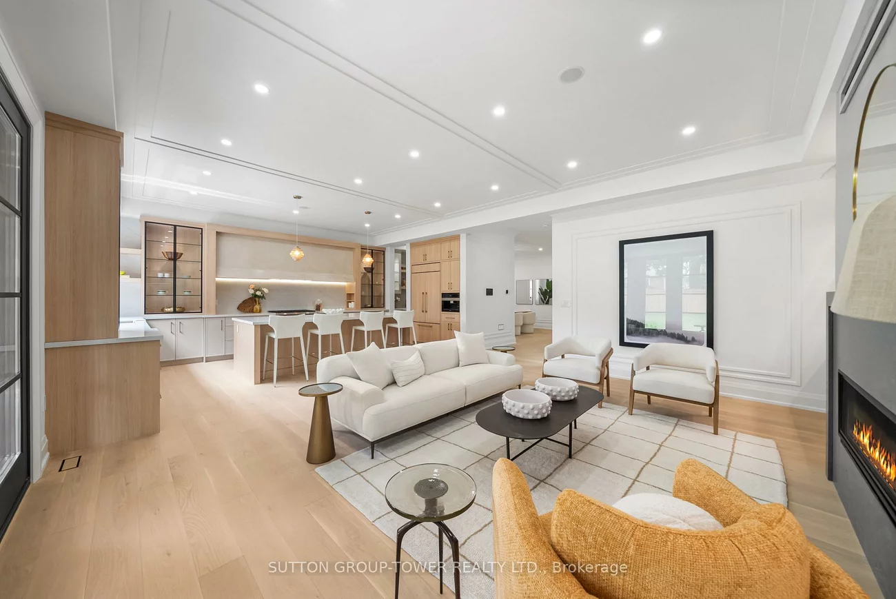 121, Edgecroft, Stonegate-Queensway, Toronto