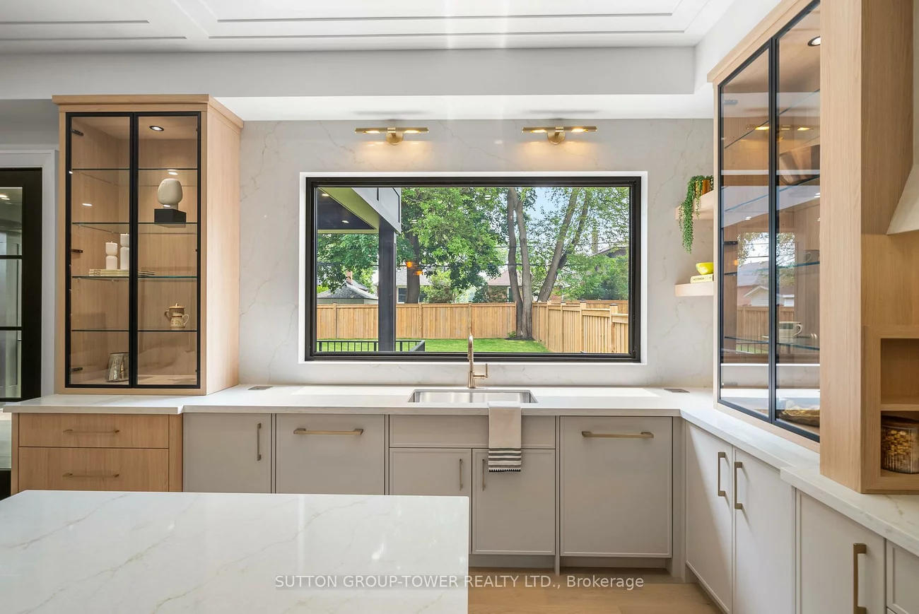 121, Edgecroft, Stonegate-Queensway, Toronto