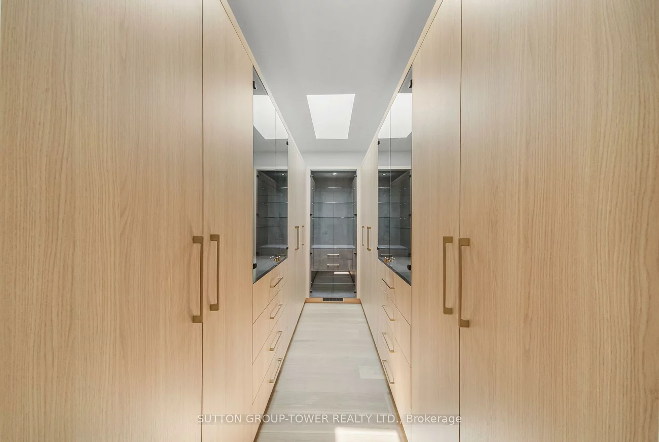 121, Edgecroft, Stonegate-Queensway, Toronto