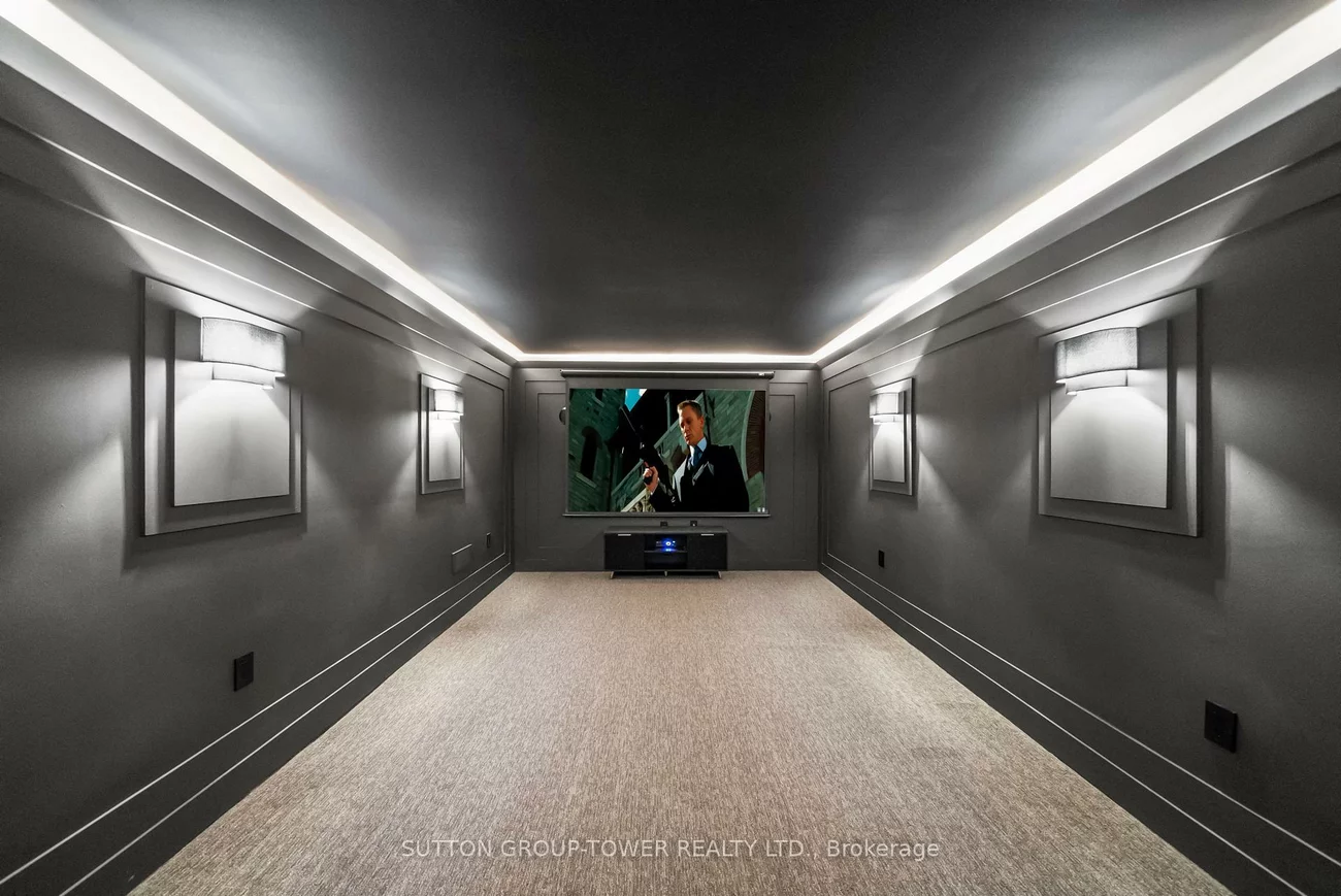 121, Edgecroft, Stonegate-Queensway, Toronto