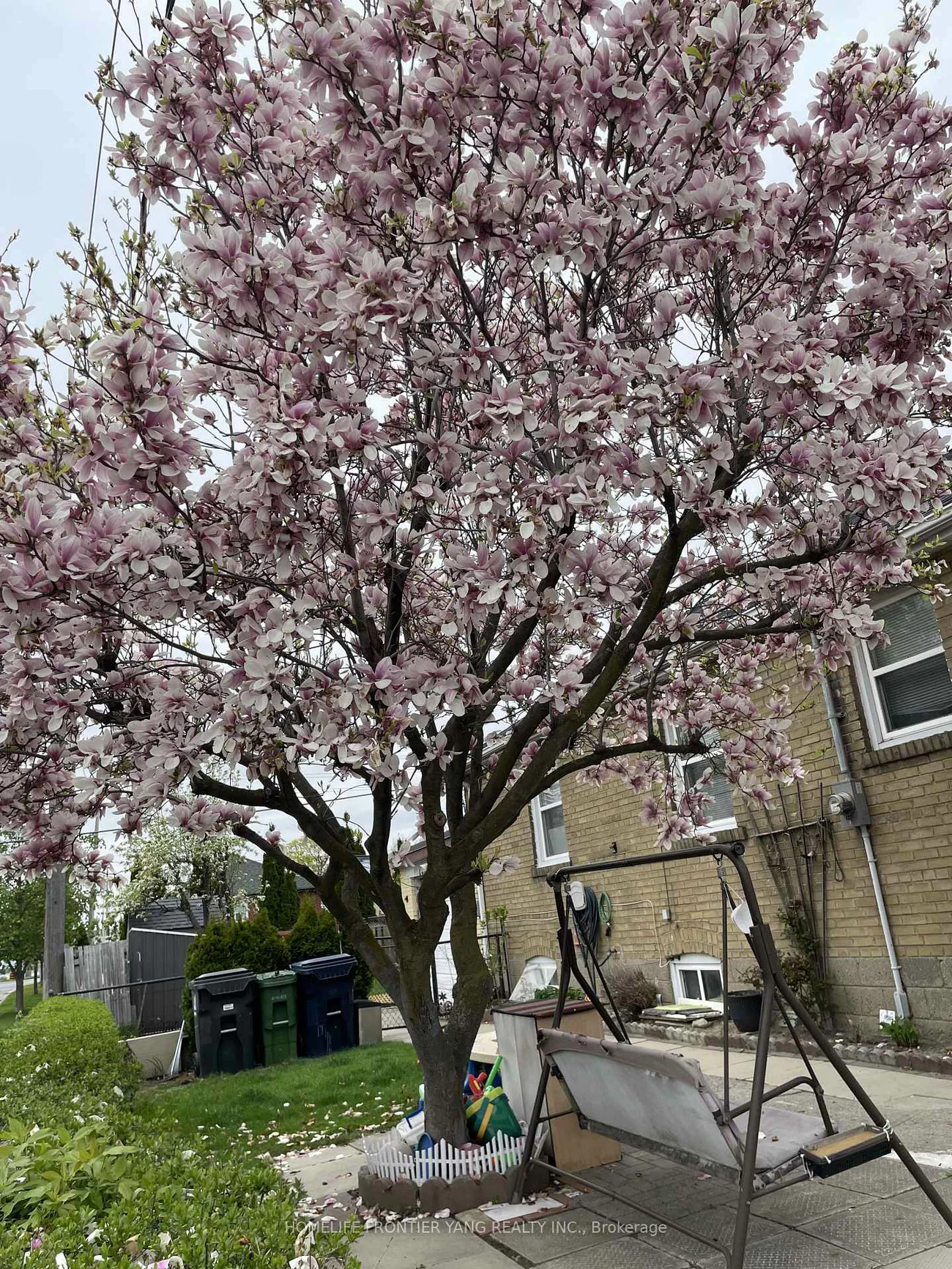 30, Silvercrest, Alderwood, Toronto